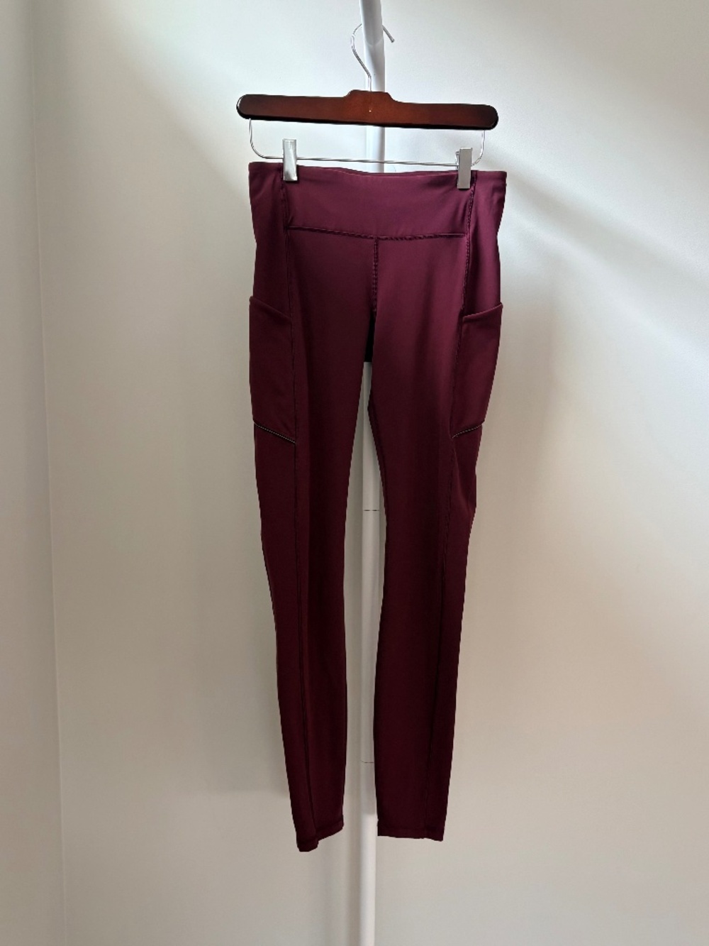 Lululemon Speed Up Tight 28” Luxtreme Garnet Red Size 6